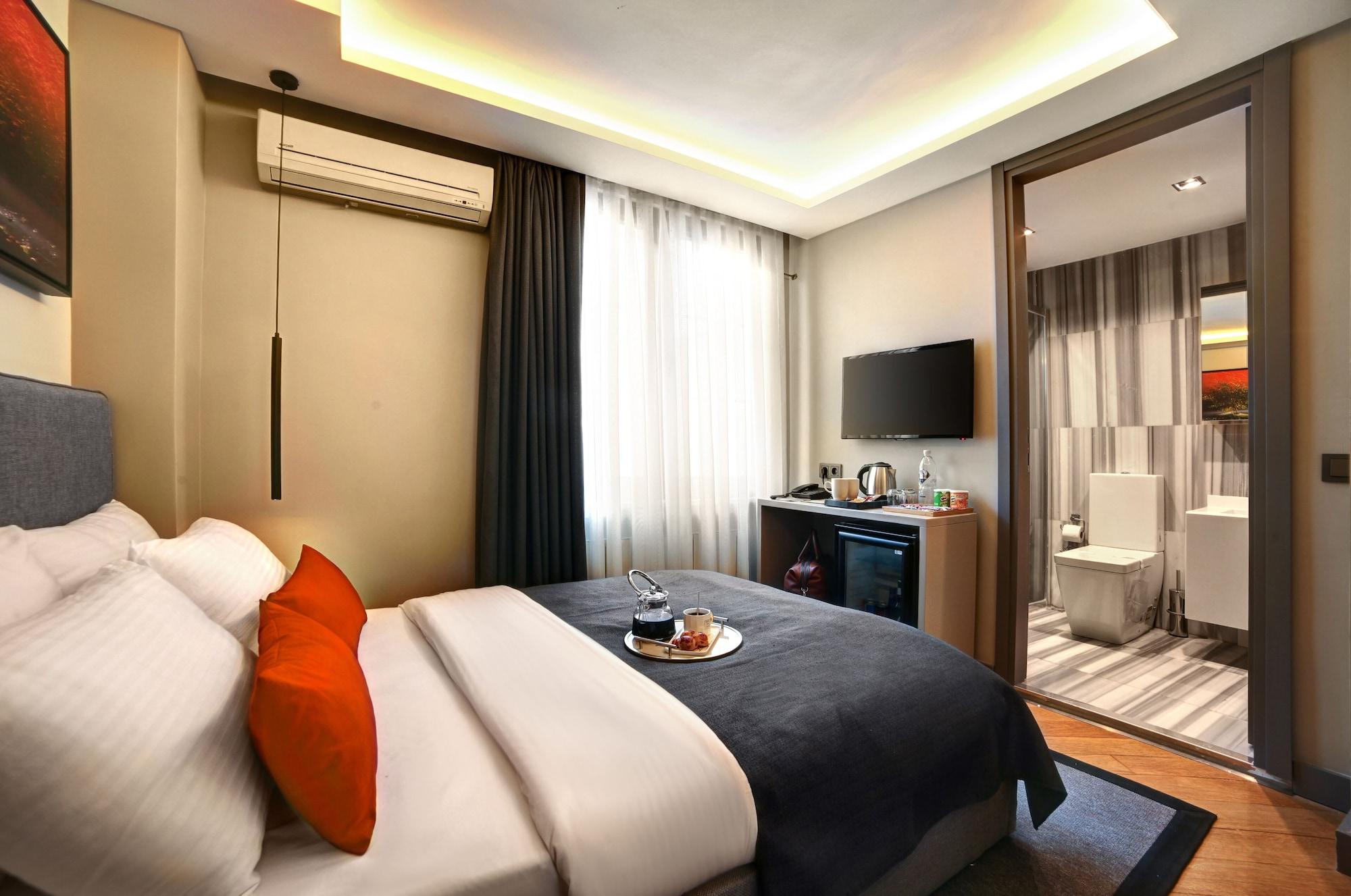 The Capital Suites Истанбул Екстериор снимка