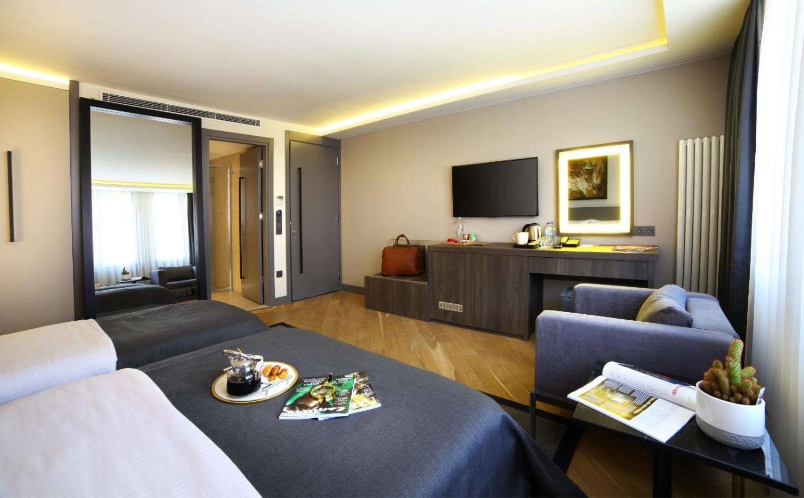 The Capital Suites Истанбул Екстериор снимка