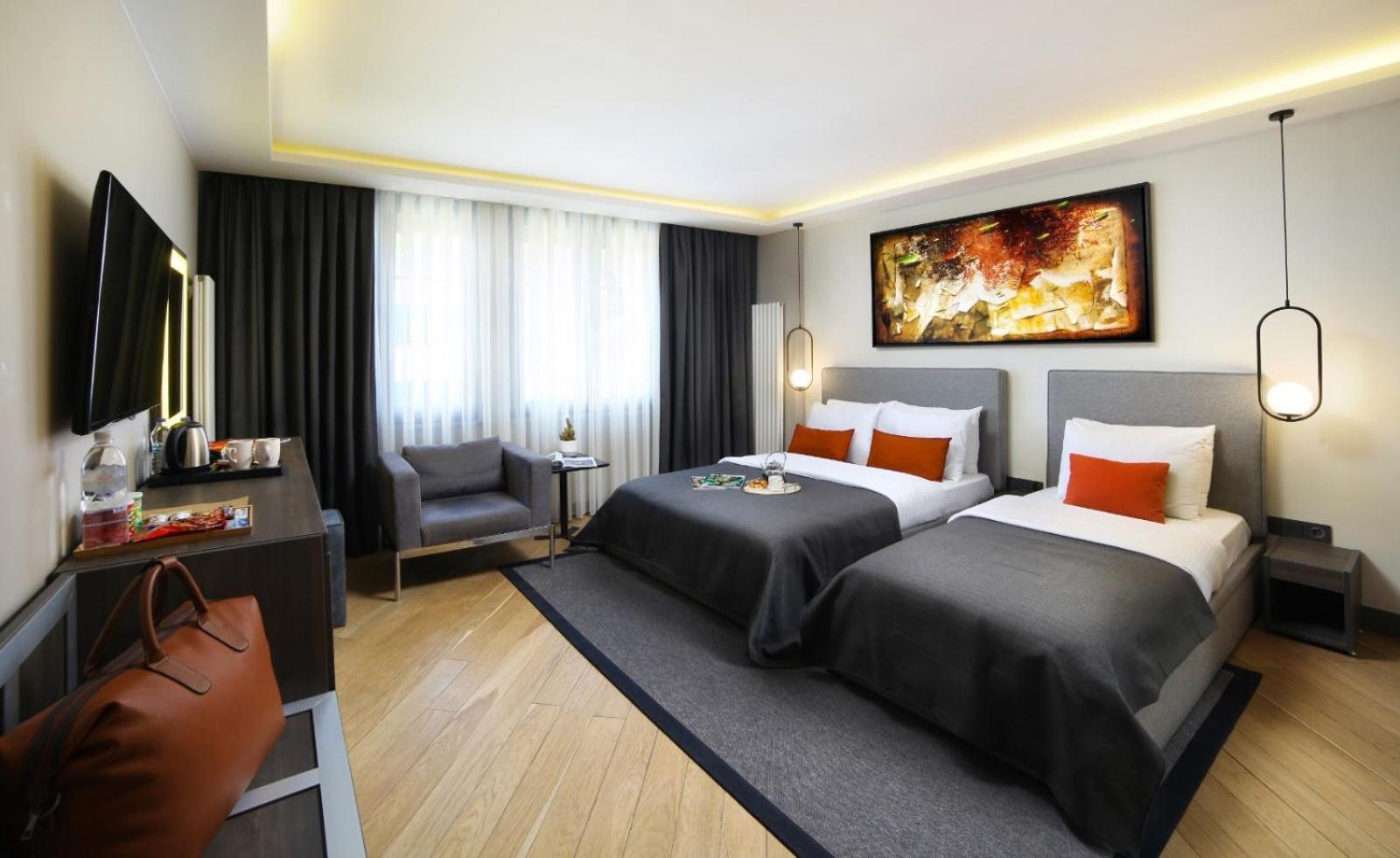 The Capital Suites Истанбул Екстериор снимка