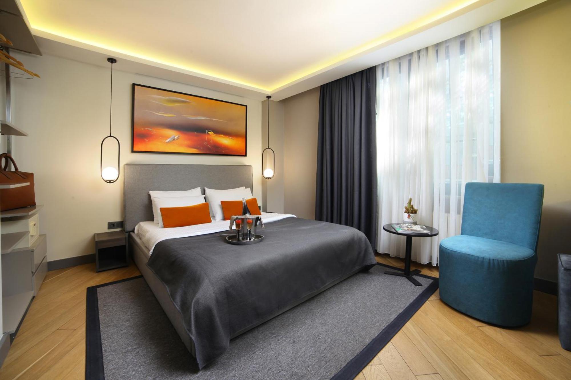 The Capital Suites Истанбул Екстериор снимка
