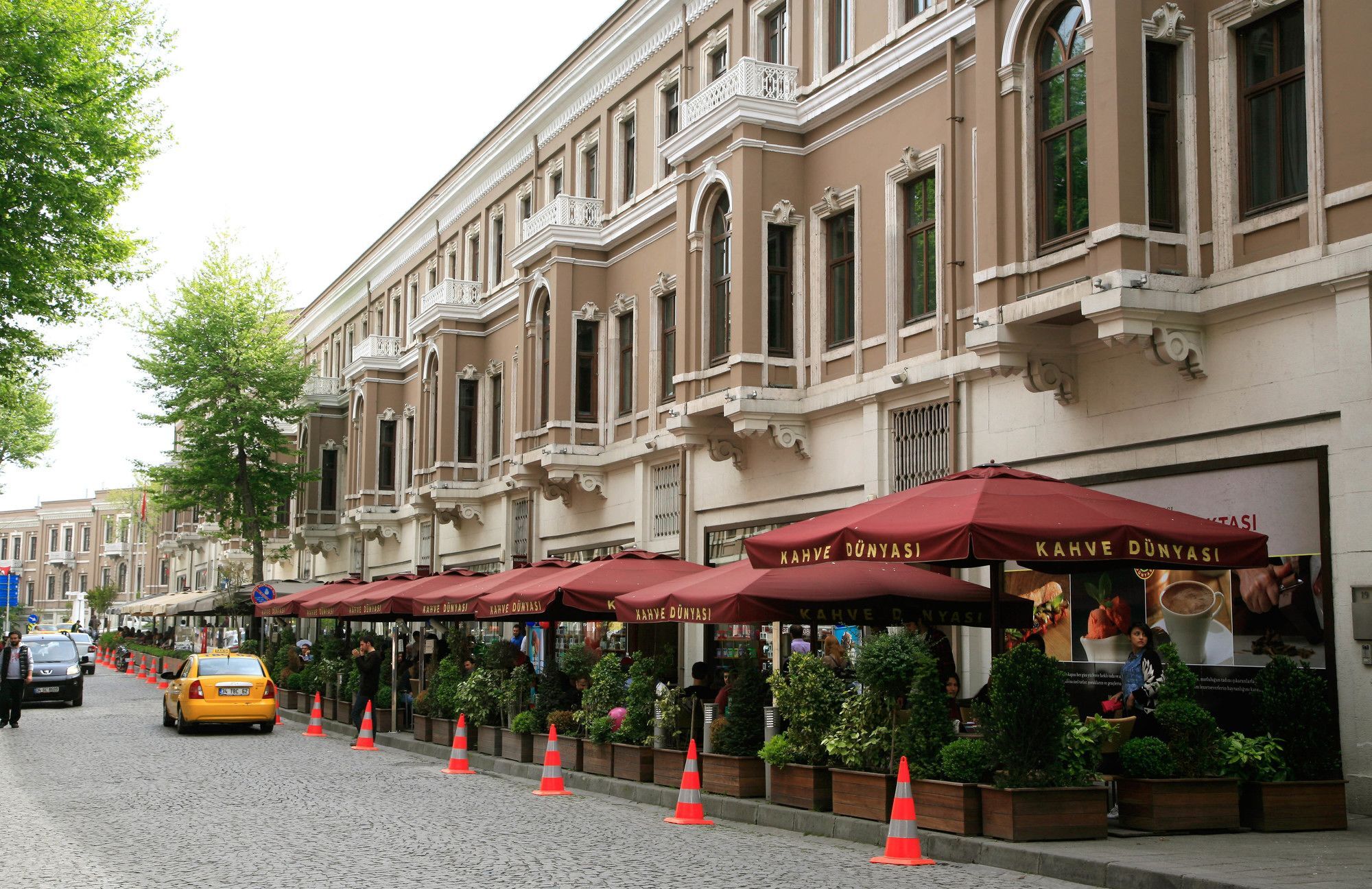 The Capital Hotel Истанбул Екстериор снимка